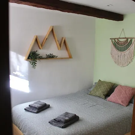Cal Barracaire Apartment
